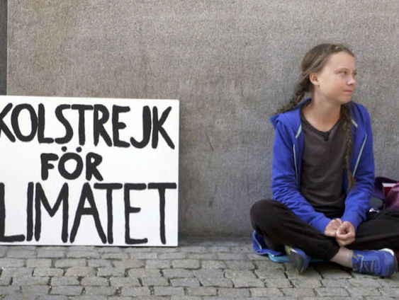 Eva Rovers over Greta Thunberg in 'I am Greta'