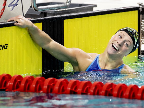 Kira Toussaint zwemt records