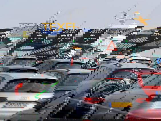 Eredivisie-zaalvoetbal op Texel, een logistieke uitdaging