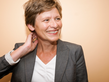 Optimist Tanja Ineke (COC): "Homo- of lesbische kus snel vanzelfsprekend"