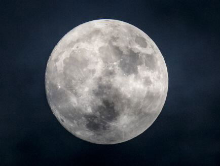 Ruimtetoerisme naar de maan ook goed voor de wetenschap