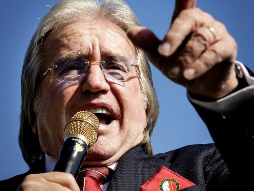 Zanger Lee Towers viert 75e verjaardag