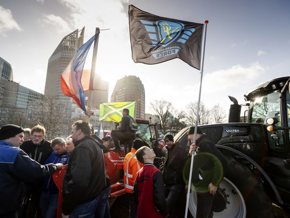 ‘Institutionele belangenbehartigers zullen beter naar hun leden moeten luisteren’
