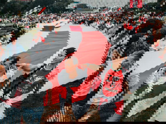 Te gast: Michel Kerres over de migratiecrisis aan de grens van Wit-Rusland