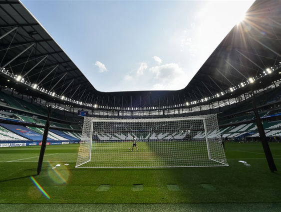 Willem Feenstra en Marjan Olfers over toewijzing van het WK voetbal aan Qatar, 10 jaar geleden