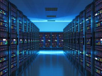 Technicus Anne maakt de uitzending van Fris! mogelijk