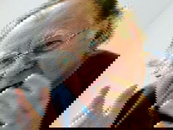 Huub Oosterhuis over zijn dichtbundel Handgeschreven