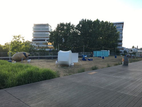 Een dak ónder je hoofd