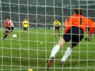 Sportterugblik: Feyenoord-PSV in de UEFA-cup 2002
