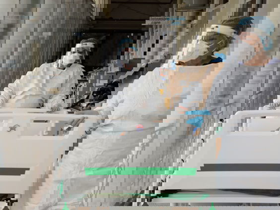 Speciaal gezant covidzorg Suriname terug in Nederland