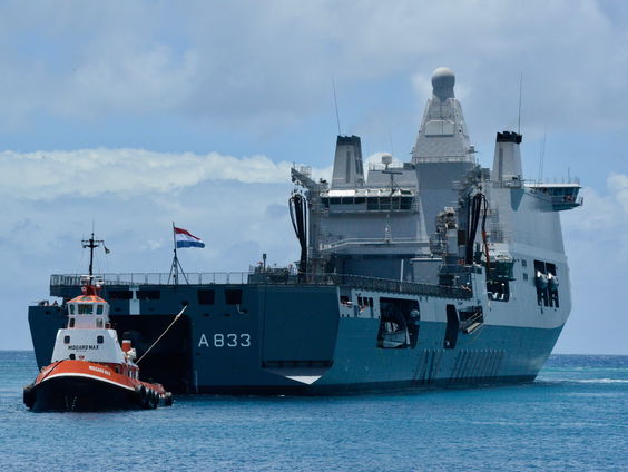 Schip Karel Doorman meert na drie maanden aan