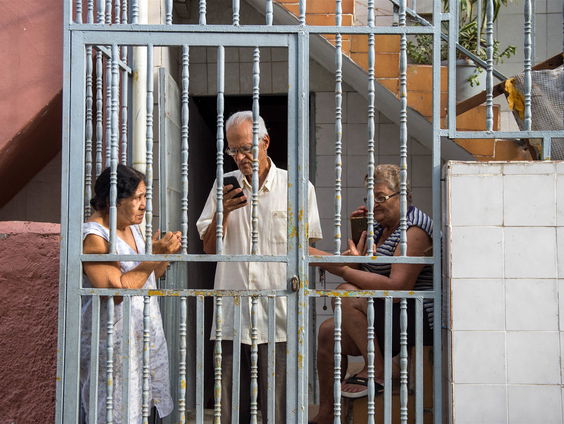 Rollators zijn staatsgevaarlijk in Venezuela