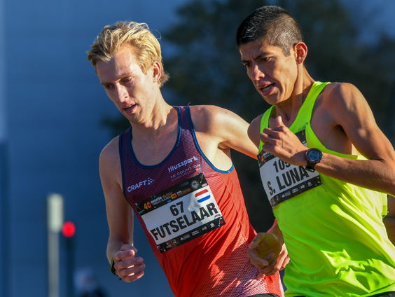 Frank Futselaar loopt precies de limiettijd