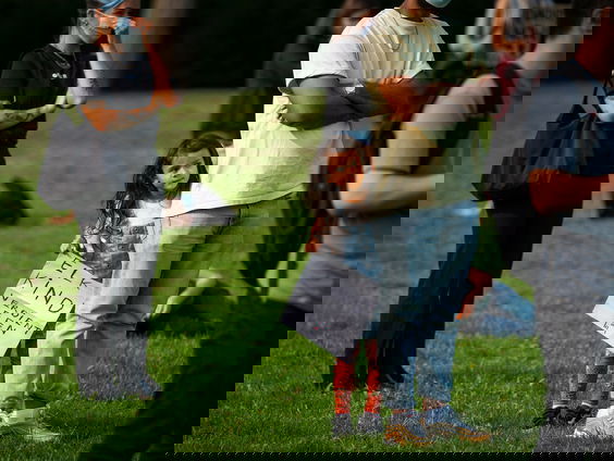 Asielkinderen alleen moeilijk te herenigen