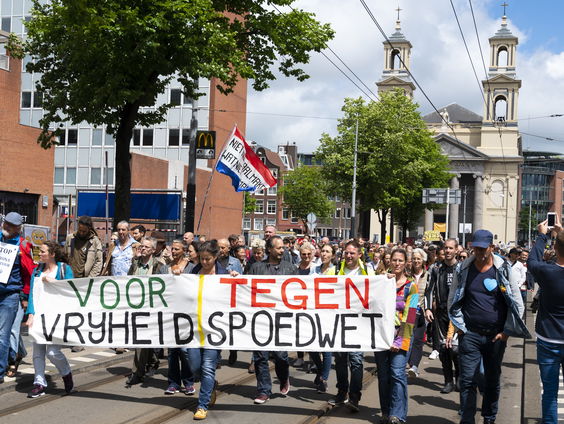 Aangepaste coronawet naar Tweede Kamer