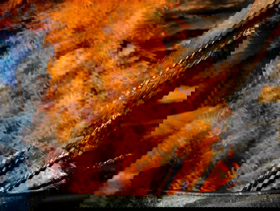 Gasprijzen te hoog? Tijd voor vuur! Maar hoe maak je dat het beste?