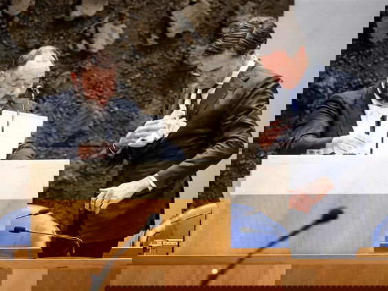 Waarom scheldt zelfs Mark Rutte?