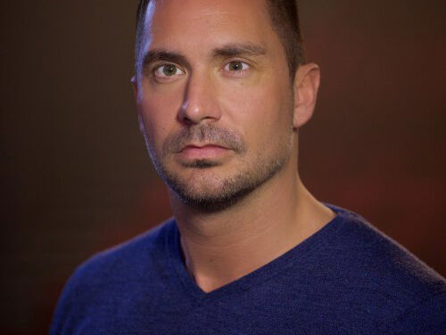 Guido Weijers gaat live oudejaarsconference doen, maar waar is nog een mysterie