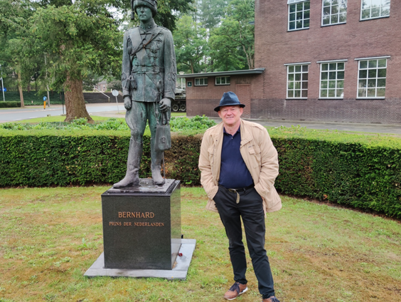 Helden op Sokkels: Prins Bernhard