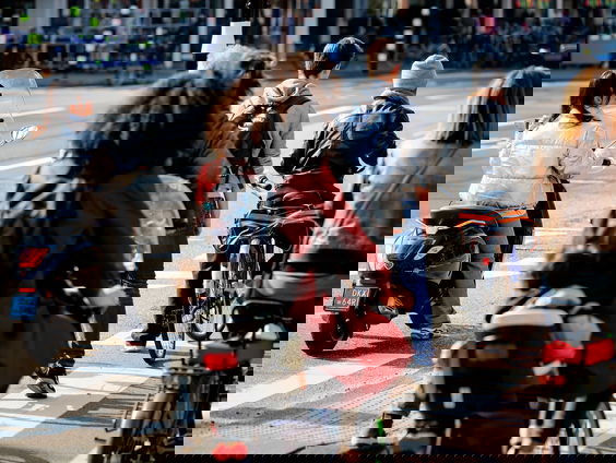 Hoe moeten we de overvolle fietspaden aanpakken?