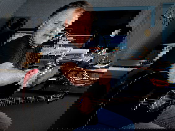 Zanger George Baker weer op tournee