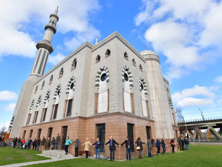 'Moslims worden steeds 'Nederlandser''