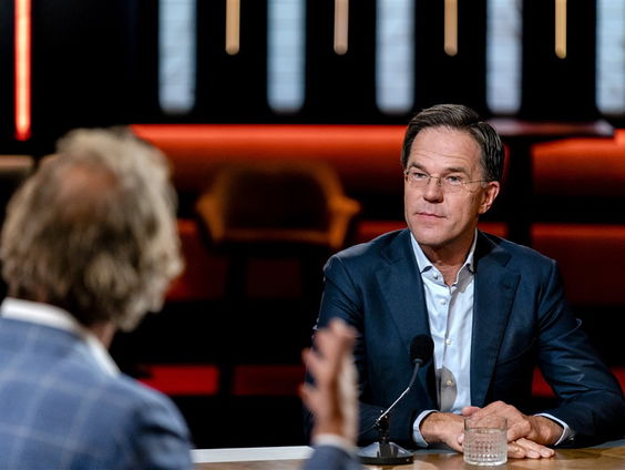 Stand.nl: Rutte moet door