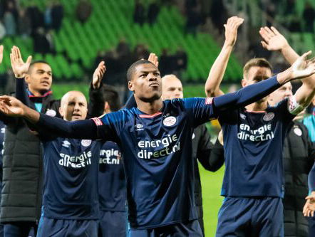 Dumfries na zege PSV: Dankbaar voor wat ik meemaak