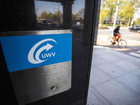 Werkloosheid stijgt door, maar minder hard