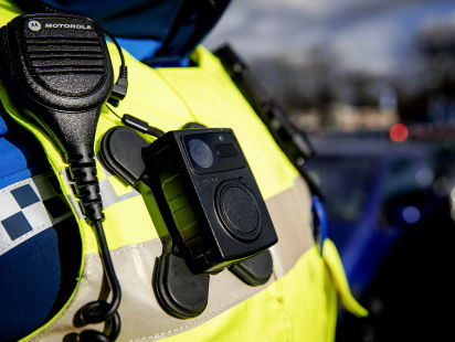 Boa's in actie voor wapenstok en pepperspray