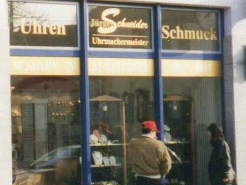 De horlogemaker, de politica en de democratie