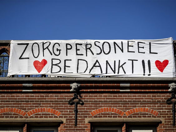 Stand.nl: Zorgpersoneel moet vanaf nu beter beloond worden
