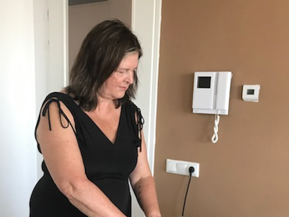 Saskia Laval (57) gooide haar leven om en werd techno-dj: 'Ik vind mezelf helemaal niet cool'