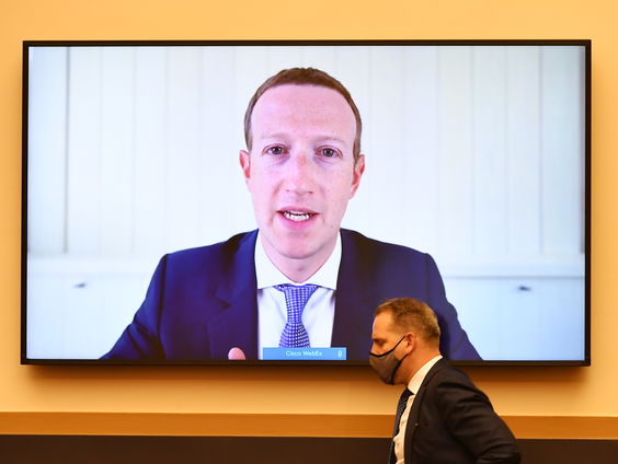 Stand.nl: Gebruikers moeten zich kritischer opstellen tegen de techreuzen