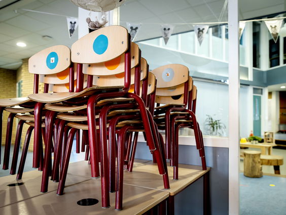 Scholen zijn dicht: 'Ook voor docenten wordt het afzien'