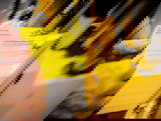 Frauderen met gele boekje blijkt kinderlijk eenvoudig: ‘Verontrustend’