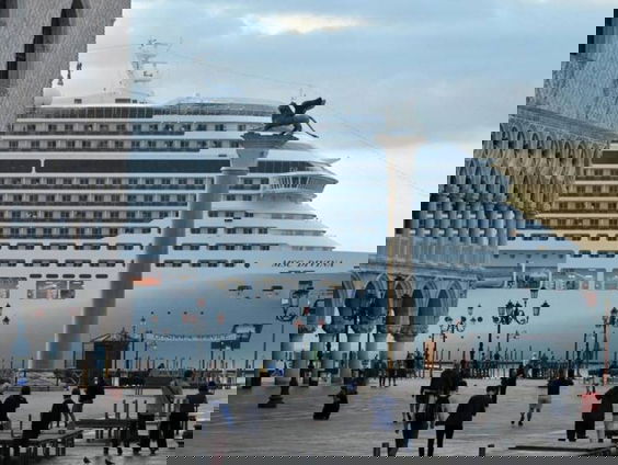 Venetië weert cruiseschepen. Voor altijd.