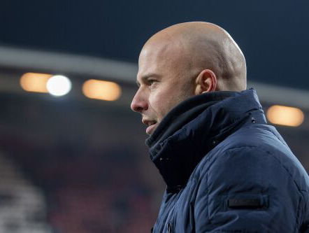 Een primeur in de Eredivisie een avondduel op zondag