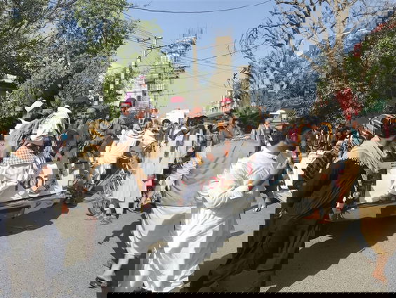 Stand.nl: Het Westen moet zo snel mogelijk met de Taliban om de tafel