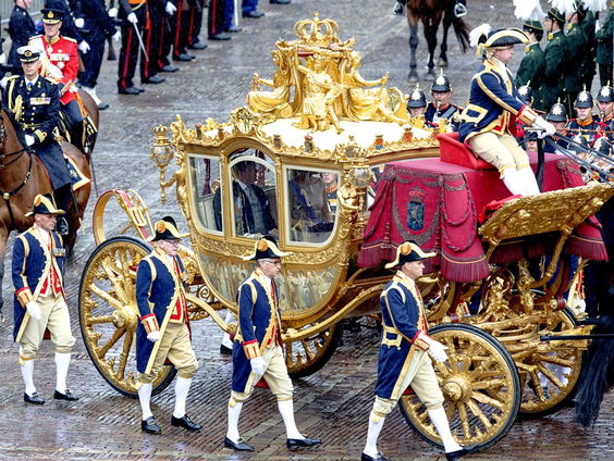 Moet de Gouden Koets blijven rijden?