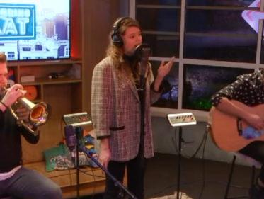 Suzy V covert 'My Valentine' speciaal voor Valentijnsavond