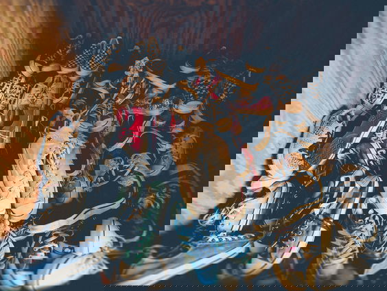 De Sinterklaasintocht zorgt voor een Alle 13 vol schoenen