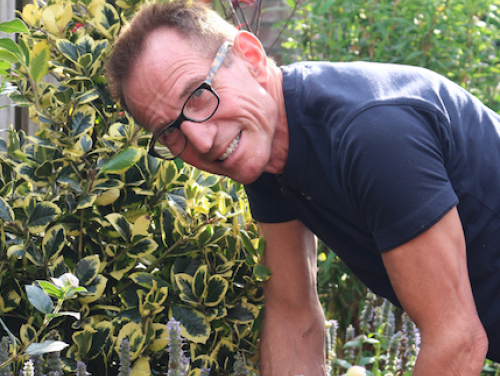 Rob de tuinman stopt in stilte