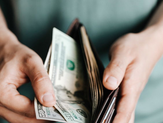 Evert heeft een mobiele telefoon gevonden