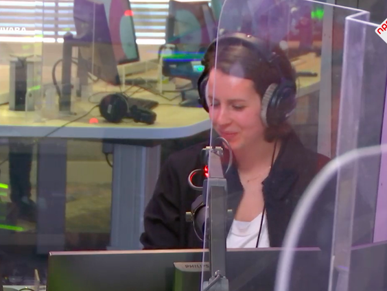 Emmy Eve- Ik ben het niet (Live @ Giel)