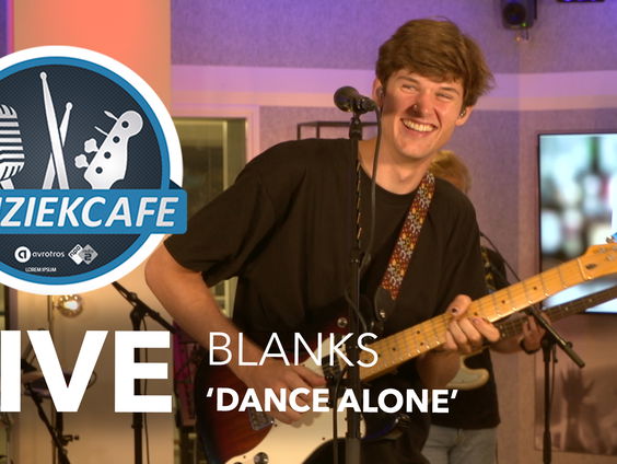 Blanks - 'Dance Alone' live bij Muziekcafé