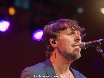 Jan Dulles speelt de Top 2000 Shuffle