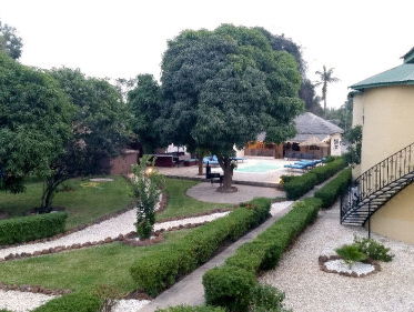 Hoe is de situatie in Gambia? Els heeft daar een lodge, maar merkt weinig