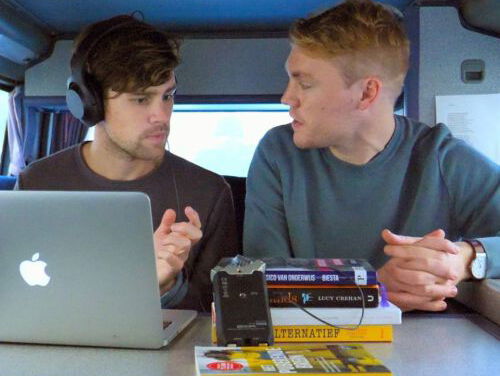 De Edyssee - twee broers checken het beste onderwijs op de lijn Finland - Singapore