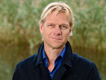 Driedubbel feest bij Menno Bentveld: Zilveren Reissmicrofoon, jubileum-uitzending én jarig